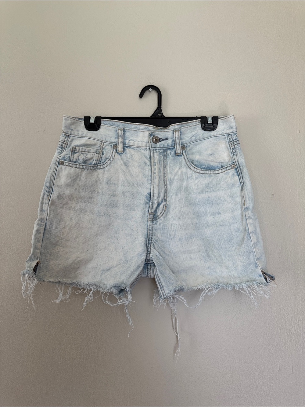 American Eagle Light Denim Cutoff Shorts 6